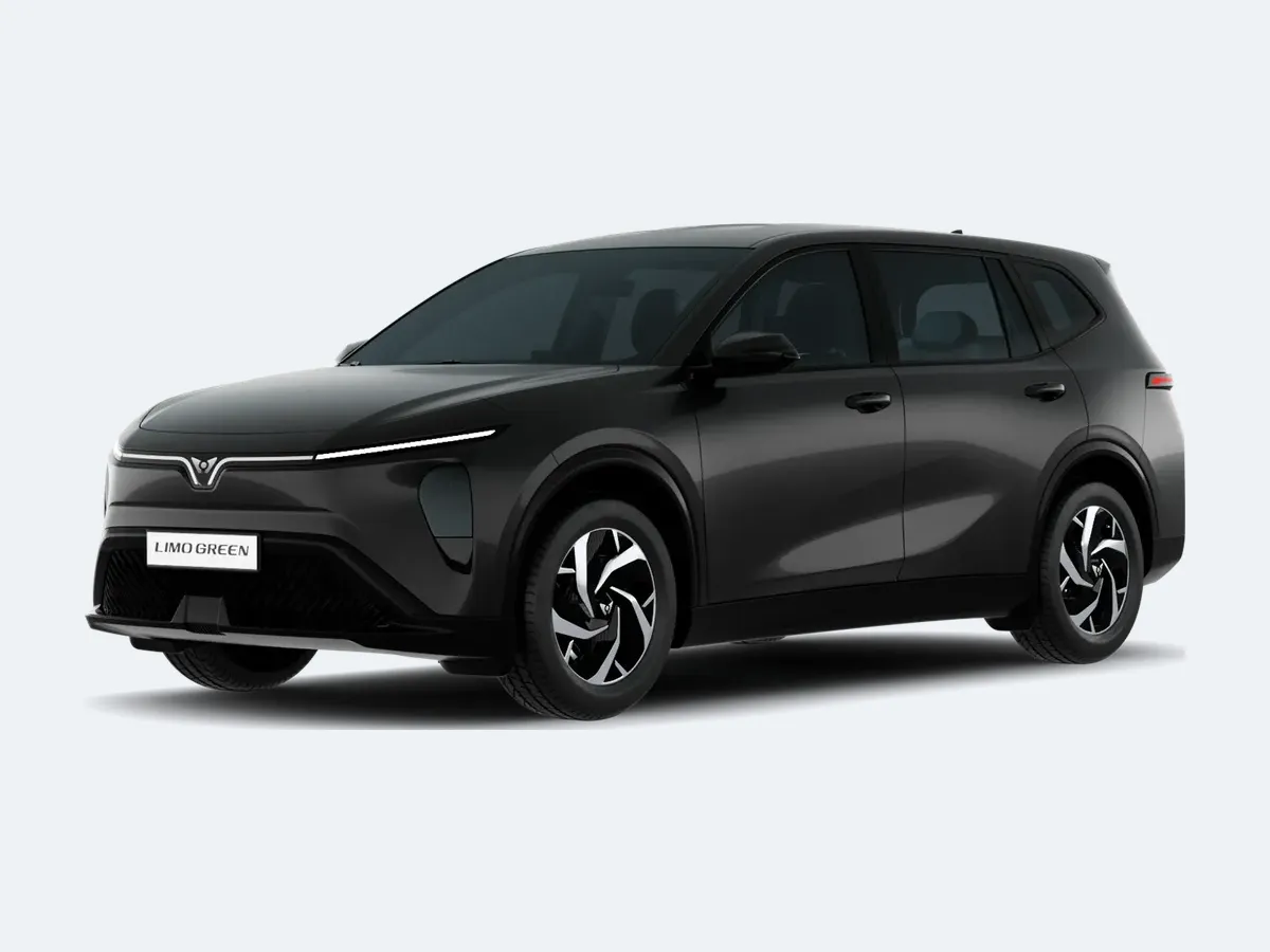Limo Green – Ngoại thất · 3/4 trước