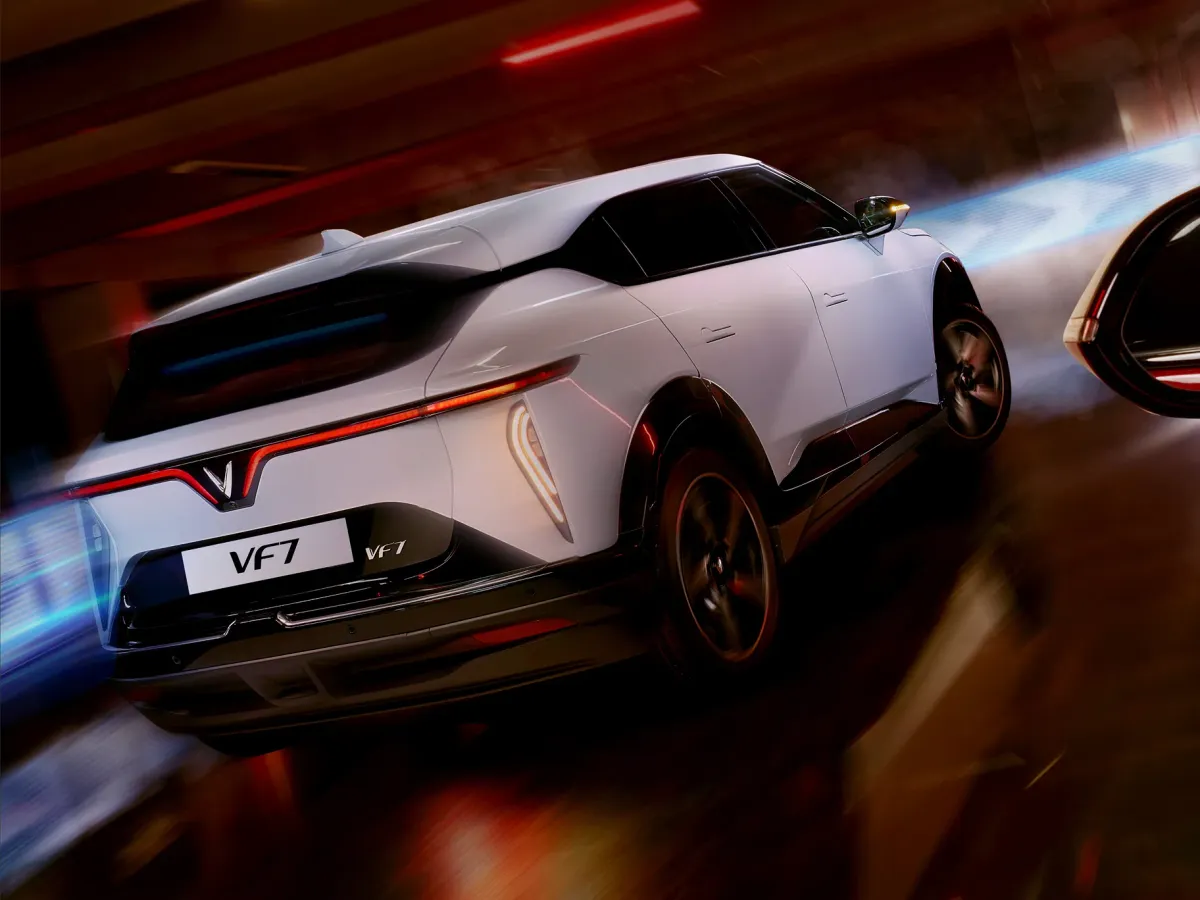VF 7 – Vận hành · tốc độ